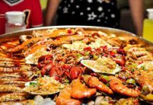 “Flavours Within Reach: Navigating the World of ‘Food Near Me'” Flavours Within Reach: Navigating the World of 'Food Near Me