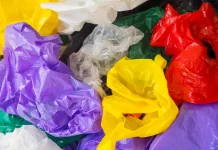 Plastic bags sale go unchecked despite Punjab Government strict directives.